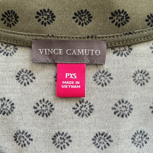 Vince Camuto Olive Patterned Sleeveless Top XSP - Picture 3 of 11